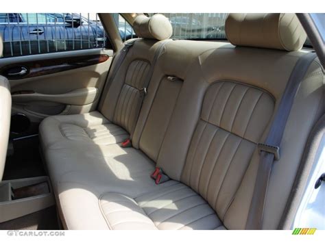 Cashmere Interior 2000 Jaguar XJ XJ8 Photo #63634209 | GTCarLot.com