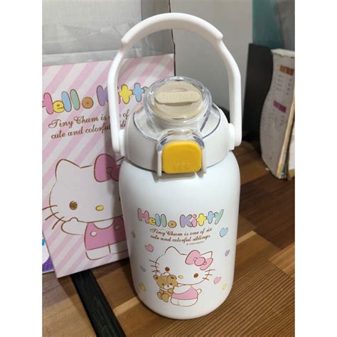 現貨‼️三麗鷗 Hello Kitty Kt 850ml 胖胖運動保溫瓶 水壺 蝦皮購物