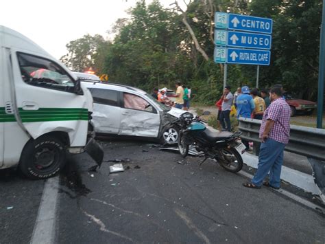 El Orbe Al Momento Tres Lesionados Al Chocar Una Colectiva De La Ruta