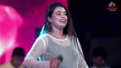 Shaam Hai Dhua Dhua Diljale Live Singing On Stage By Sandipa