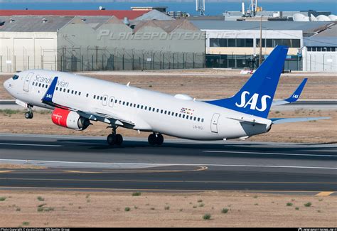 LN RGI SAS Scandinavian Airlines Boeing 737 86N WL Photo By Varani