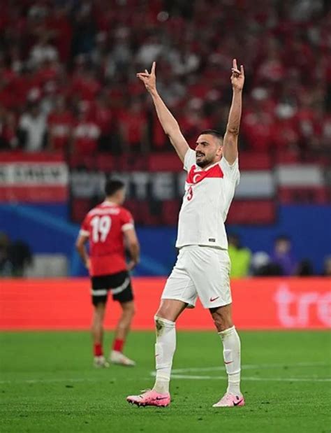 Merih Demiral N Bozkurt I Areti G Ndem Oldu Mhp Den Uefa Ya Tepki