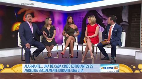 Zuleyka Rivera Hot Legs Un Nuevo Dia YouTube