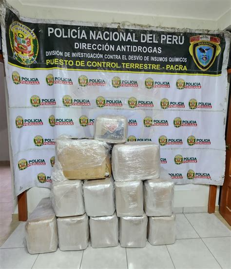 PNP incauta más de 600 kilos de insumos químicos dentro de bus