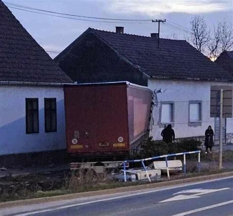 Slobodna Dalmacija Kamion se kod Vinkovaca zabio u obiteljsku kuću