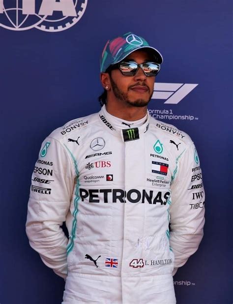 Pin By Assie22 On Lewis Hamilton 2019 🌞 Formula Racing Lewis