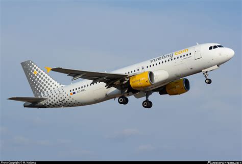 EC MBL Vueling Airbus A320 214 Photo By G Najberg ID 877578