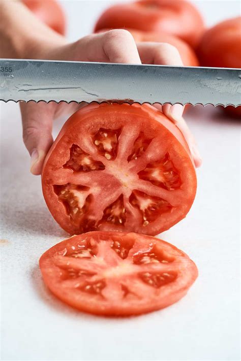 How To Cut A Tomato (Step By Step With Video!) | Live Eat Learn