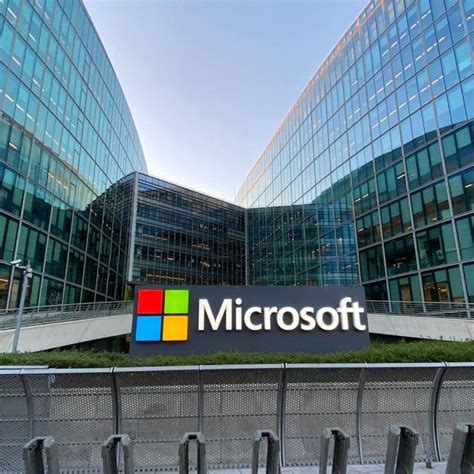 Microsoft S Valuation Tops 2 6 Trillion In Record Time