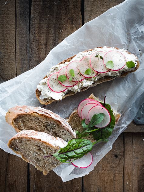 Knuspriges Bauernbrot mit Logenplatz auf wunderschöne Kulisse Vollmundig