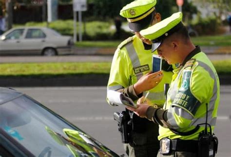 Agentes Pmt Aprenden El Reglamento De Tránsito Y Cómo Imponer Multas