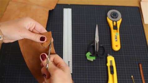 Tutoriel Couper Dans Le Cuir Travailler Le Cuir DIY Gusti Cuir