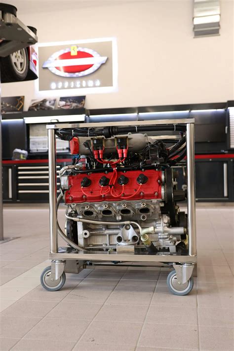 FERRARI F40 ENGINE - 1,000KM FROM NEW