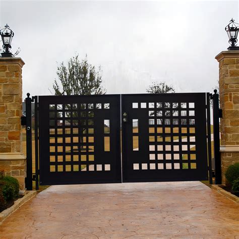 Modern Square Design Metal Driveway Gate Custom Fabricated Heavy Duty Entrance Gate Made In