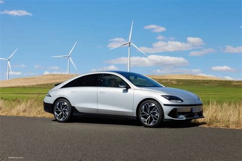 هيونداي أيونك 6، التفاصيل الكاملة والأسعار Arabs Auto