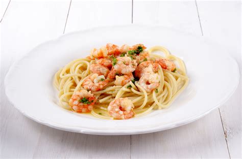 Espaguetis A La Marinera Con Gambas Mejor Receta Recetas Dia