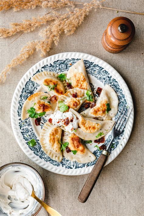 Vegane Piroggen Mit Kartoffeln Sauerkraut Und Pilzen Eat This