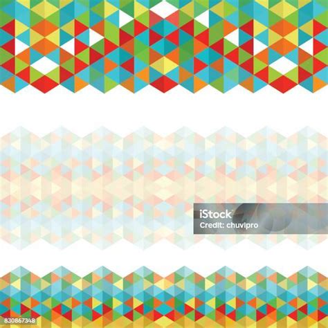 latar belakang geometris segitiga persegi beraneka warna merah hijau