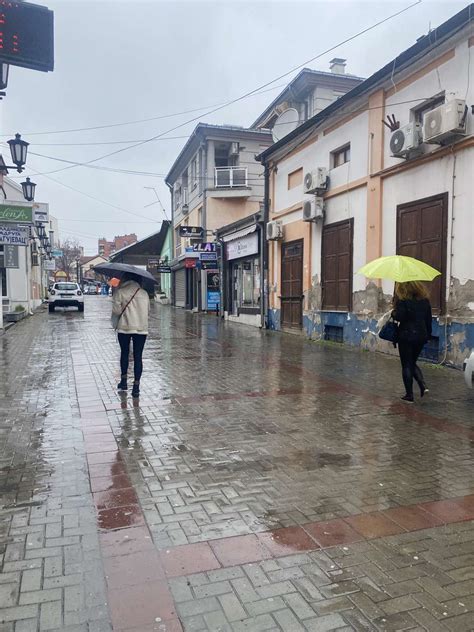 NAJNOVIJE UPOZORENJE RHMZ STIŽU PLJUSKOVI S GRMLJAVINOM Na snazi žuti