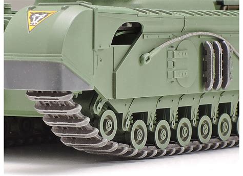 TAMIYA 1 48 British Flamethrower Tank Churchill Mk VII Crocodile