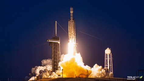 SpaceX S Falcon Heavy To Launch X 37B Spaceplane