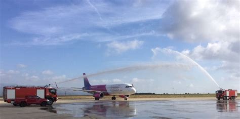 El Aeropuerto De Castell N Pone En Marcha Una Nueva Conexi N Estival