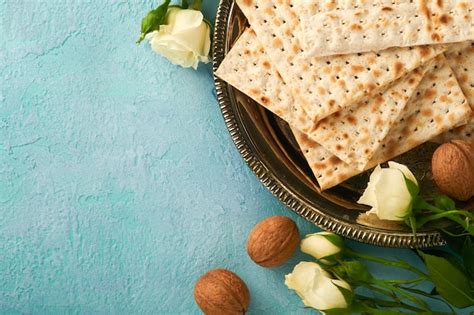 Conceito De Celebra O Da P Scoa Matzah Vermelho Kosher Noz E Primavera