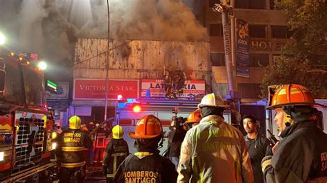 Incendio De Gran Magnitud Afect A Locales Comerciales En Santiago