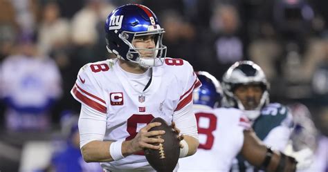 Giants Rumors Daniel Jones Contract May Come In At Less Than Reported 45m Per Year