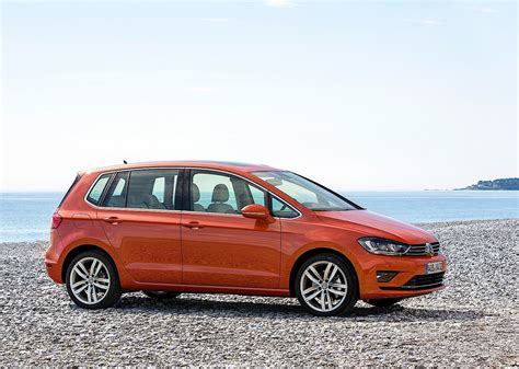 VOLKSWAGEN Golf Sportsvan Specs 2014 2015 2016 2017 Autoevolution