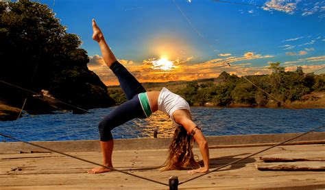 yoga pose bridge – Bruni Wellness