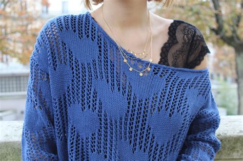 Une Fille Pas Parisienne Pull Ajour Et Lingerie Glamuse Pour Un Look Sexy F Minin