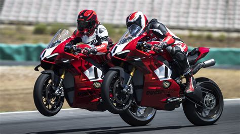 New Panigale V4 R Ducati - This is Racing