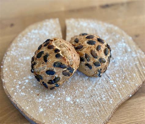 Kürbiskernsemmel Bäckerei Gschwill Halblech