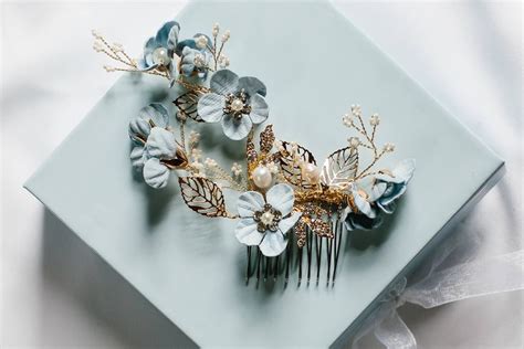 Best Bridal Hair Combs On Etsy For Weddings Emmaline Bride Blue