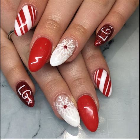 10 Beautiful Christmas Gel Nails The Glossychic