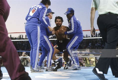 Roberto Duran In Action Getting Up Off Canvas During Fight Vs Thomas