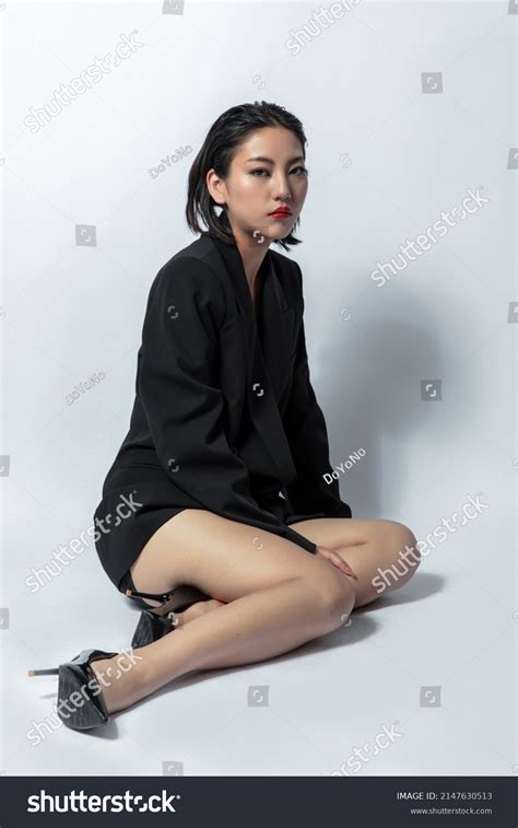 Sexy Model Posing Lingerie Stock Photo 2147630513 Shutterstock