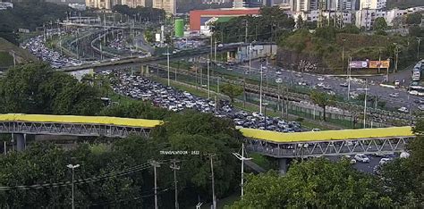 Manifestação na Avenida Paralela em Salvador Mobilidade Sampa