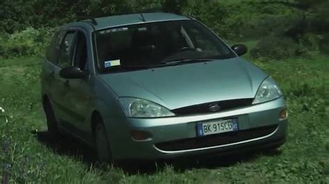 IMCDb Org 2000 Ford Focus Wagon 1 8 TDDi MkI In Sospese 2013