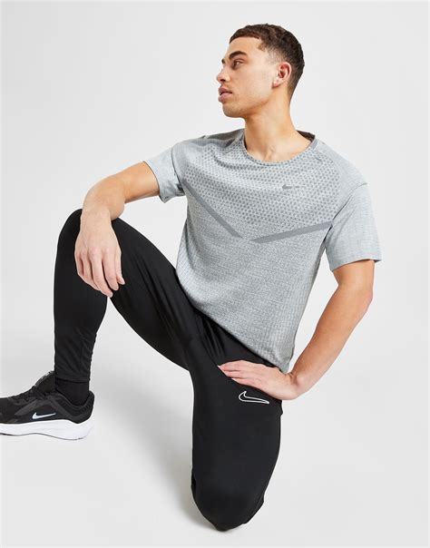 Nike Academy 23 Pantaloni Della Tuta In Nero Jd Sports