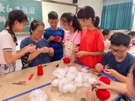 实验小学教育集团庆同小学：非遗女红进校园 “柿柿”如意庆国庆