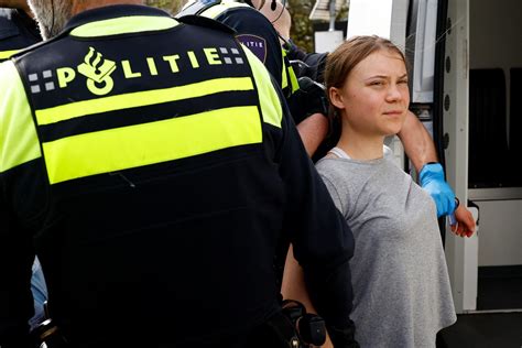 Greta Thunberg Bei Stra Enblockaden In Den Haag Festgenommen Klima