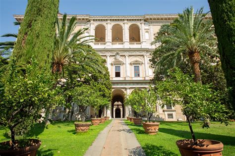 Palazzo Farnese A Roma Art A Part Of Cult Ure