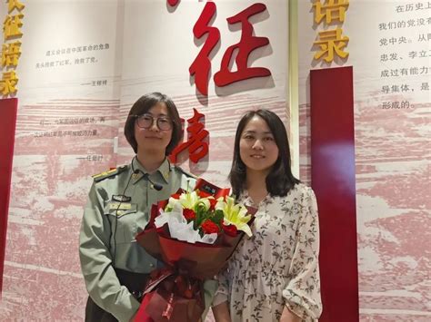 “你为党奉献 我为你献花”县妇联开展庆祝建党百年主题活动澎湃号·政务澎湃新闻 The Paper