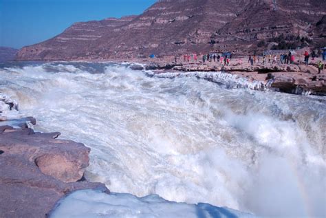 Chinese Hukou Waterfall Freezing in Winter Stock Photo - Image of river, hukou: 51883296