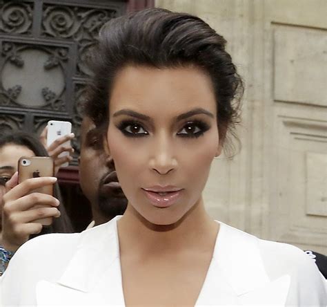 Kim Kardashian Smokey Eye Makeup