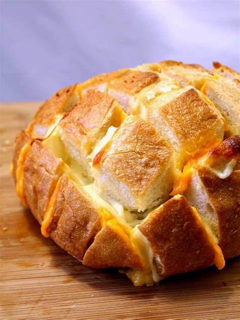 Easy Cheesy Pull Apart Bread Crunchy Creamy Sweet