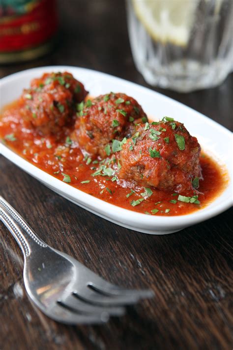 Polpette Al Sugo Italian Meatballs In Tomato Sauce Artofit