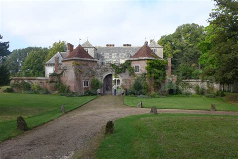 Cranborne Manor Garden and Garden Centre - See Around Britain